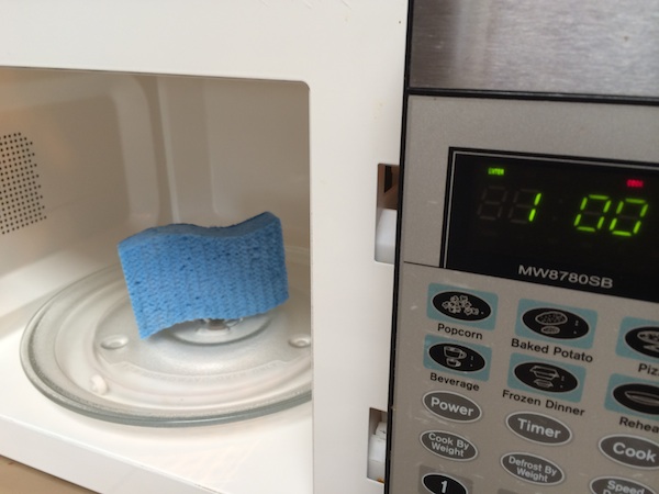 how to clean a sponge in a microwave